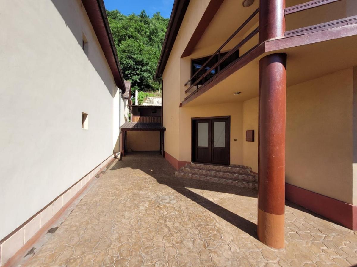 Casa Basu Villa Baile Herculane Ngoại thất bức ảnh